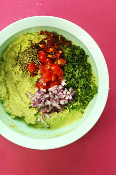 ▷ Avocado Recipe: Greek Guacamole | The Brand Decò