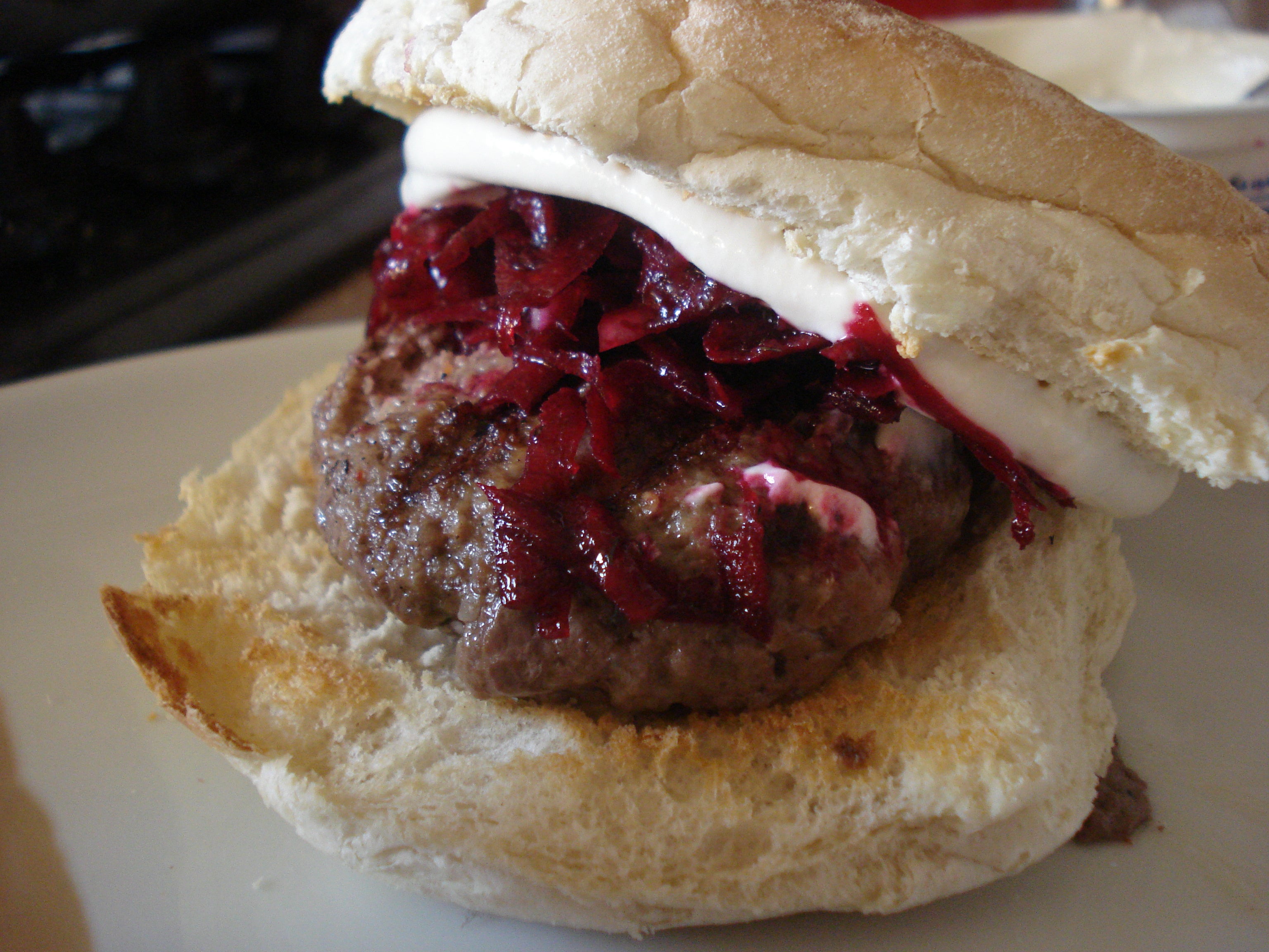▷ Low Fat Burger: Turkey Burgers with Beetroot Relish