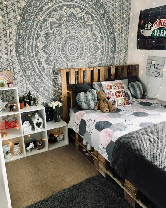 DIY Pallet Bed: Elevate Your Bedroom Aesthetics Sustainably