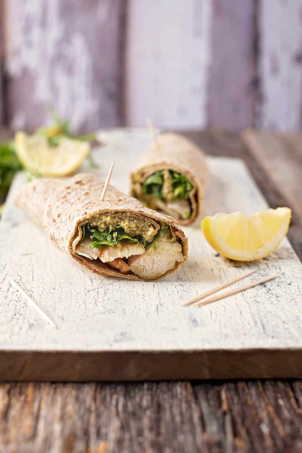 ▷ Bring Your Lunch Game to the Next Level: Chicken Pesto Wrap